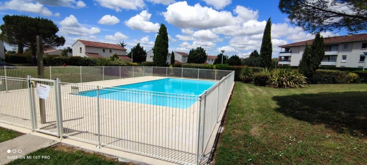 T2 Cosy ₪ Residence Securise ₪ Airbus ₪ Piscine コロミエ エクステリア 写真